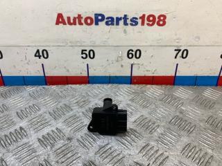 Датчик расхода воздуха Lexus RX300 2000