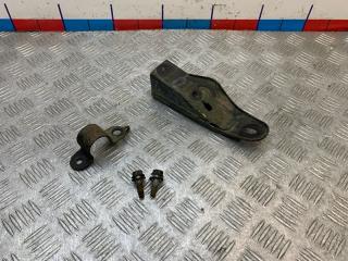 Крепление стабилизатора заднее левое Camry 2008 V40 2AZFE