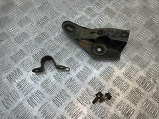 Крепление стабилизатора заднее левое Camry 2008 V40 2AZFE