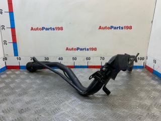 Горловина топливного бака Toyota Camry 2010