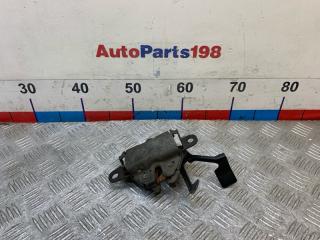 Замок капота Toyota Voltz 2004