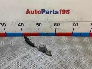 Клемма аккумулятора Toyota Camry 2010 контрактная Клемма аккумулятора Toyota Camry 2010