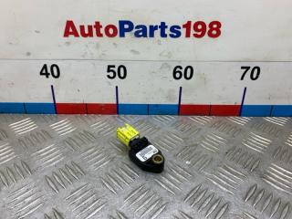Датчик airbag передний Toyota Avalon 2009