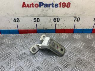 Запчасть петля двери верхняя передняя правая Toyota Corolla 2010