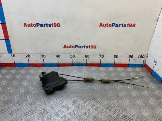 Замок двери передний левый Toyota Camry 2012