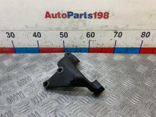 Запчасть кронштейн кпп Toyota Allion 2005