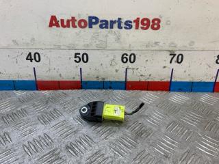 Запчасть датчик airbag Toyota Camry 2012