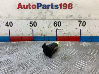 Фото запчасти прикуриватель Toyota Camry 2012 контрактная запчасть Запчасть прикуриватель Toyota Camry 2012