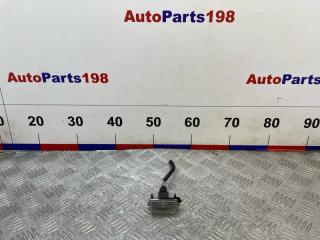 Фонарь подсветки номера Toyota Camry 2012 контрактная Фонарь подсветки номера Toyota Camry 2012