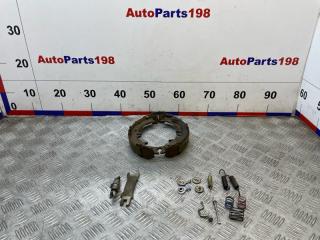 Запчасть ремкомплект стояночного тормоза левый Toyota RAV4 2004