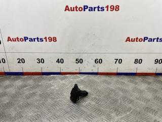 Запчасть датчик расхода воздуха Toyota Avensis 2002