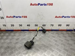 Фото запчасти резистор печки Toyota Avensis 2004 контрактная запчасть Запчасть резистор печки Toyota Avensis 2004