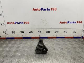 Запчасть кронштейн опоры двигателя правый Toyota Avensis 2005