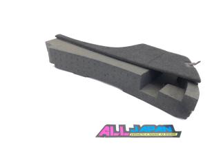 Обшивка багажника задняя правая Subaru Forester 2002 - 2007