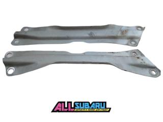 Распорка в крылья Subaru Impreza WRX 2001