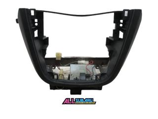 Пластик центральной консоли Subaru Impreza WRX STI 2005