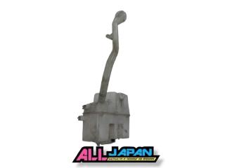 Фото запчасти бачок омывателя Nissan Fuga 2009 контрактная запчасть Запчасть бачок омывателя Nissan Fuga 2009