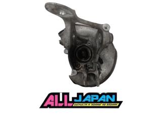 Запчасть кулак задний правый Audi A5 2010