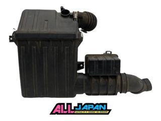 Запчасть впуск Suzuki Swift 2004 - 2007