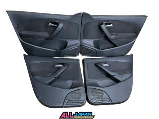 Запчасть обшивка двери Volkswagen Polo 2013