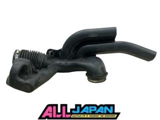 Запчасть впускной патрубок Chevrolet Tahoe 2001