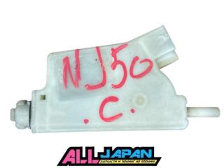 Запчасть замок лючка бензобака Nissan Skyline Crossover 2009