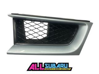 Решётка радиатора левая Subaru 2007