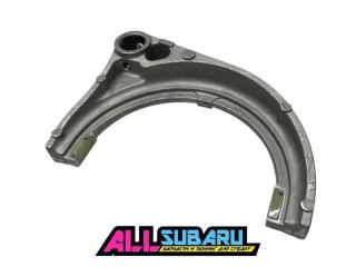 Вилка включения КПП Subaru Impreza 2000