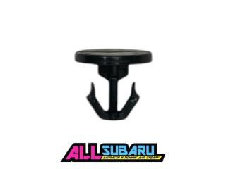 Запчасть клипса Subaru Forester 2001