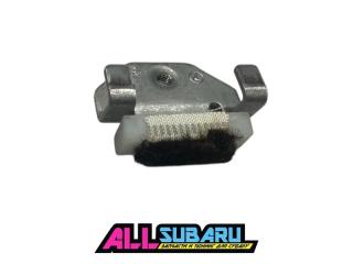 Держатель стекла ворсовой Subaru Impreza  WRX