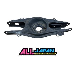 Запчасть рычаг подвески задний правый Mercedes-Benz GLK 2012