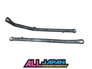 Запчасть распорка подрамника передняя Mercedes-Benz E350 2010