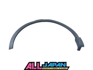 Запчасть накладка крыла левая Land Rover Discovery Sport 2017