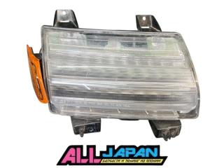 Запчасть поворотник в крыло правый JEEP Wrangler 2021