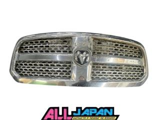 Запчасть решётка радиатора Dodge Ram 1500 2013
