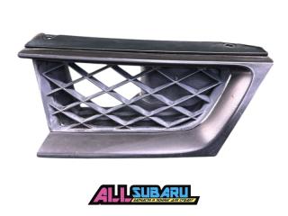Решётка радиатора левая Subaru Impreza  WRX 2005