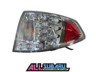 Фонарь задний правый Subaru Impreza WRX 2010
