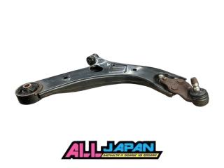 Рычаг подвески передний правый CARNIVAL 2015 YP D4HB