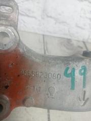 Запчасть кронштейн двигателя Peugeot 308 2007-2015