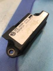 Датчик AIR BAG VW Passat 1996-2000