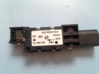 Фото запчасти датчик air bag VW Touareg 1 2002-2007 контрактная запчасть Запчасть датчик air bag VW Touareg 1 2002-2007