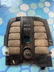 Накладка двигателя декоративная VW Touareg 1 2002-2007