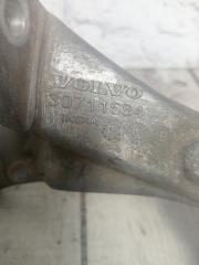 Запчасть кронштейн компрессора кондиционера Volvo XC90 2002-2015