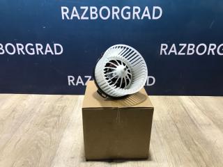 Моторчик печки Mazda 3