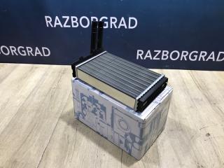 Запчасть радиатор отопителя печки Volkswagen Passat