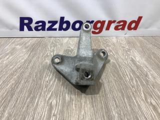 Запчасть кронштейн мкпп Ford Focus 2008