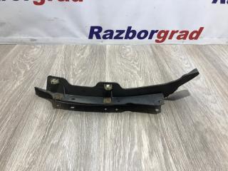 Запчасть брызговик передний левый Audi A4 2008