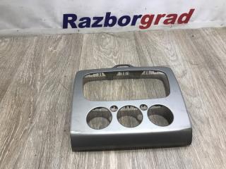 Рамка магнитолы Ford Focus 2010