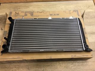 Радиатор охлаждения Audi 80