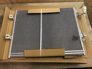 Запчасть радиатор кондиционера Mercedes-Benz S-Class 05-13